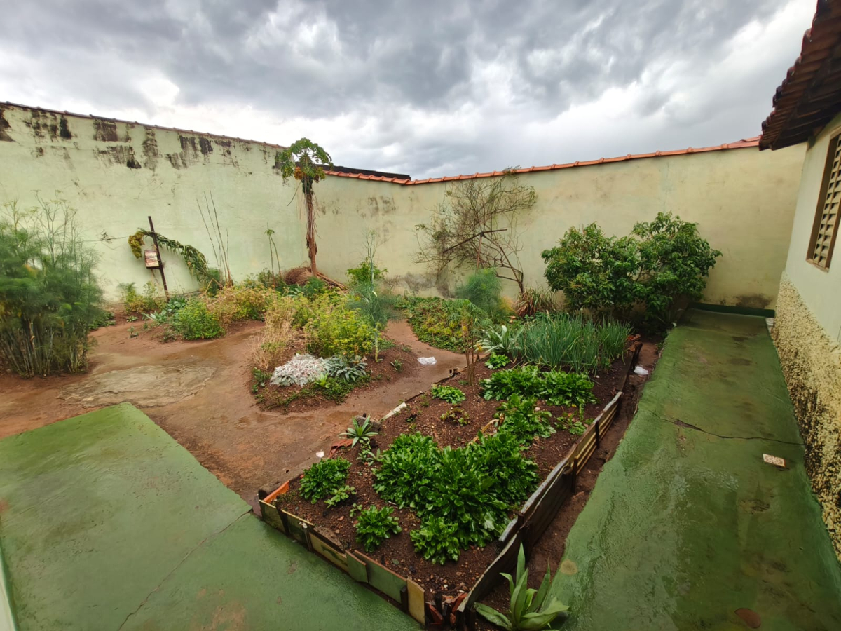 área dos fundos